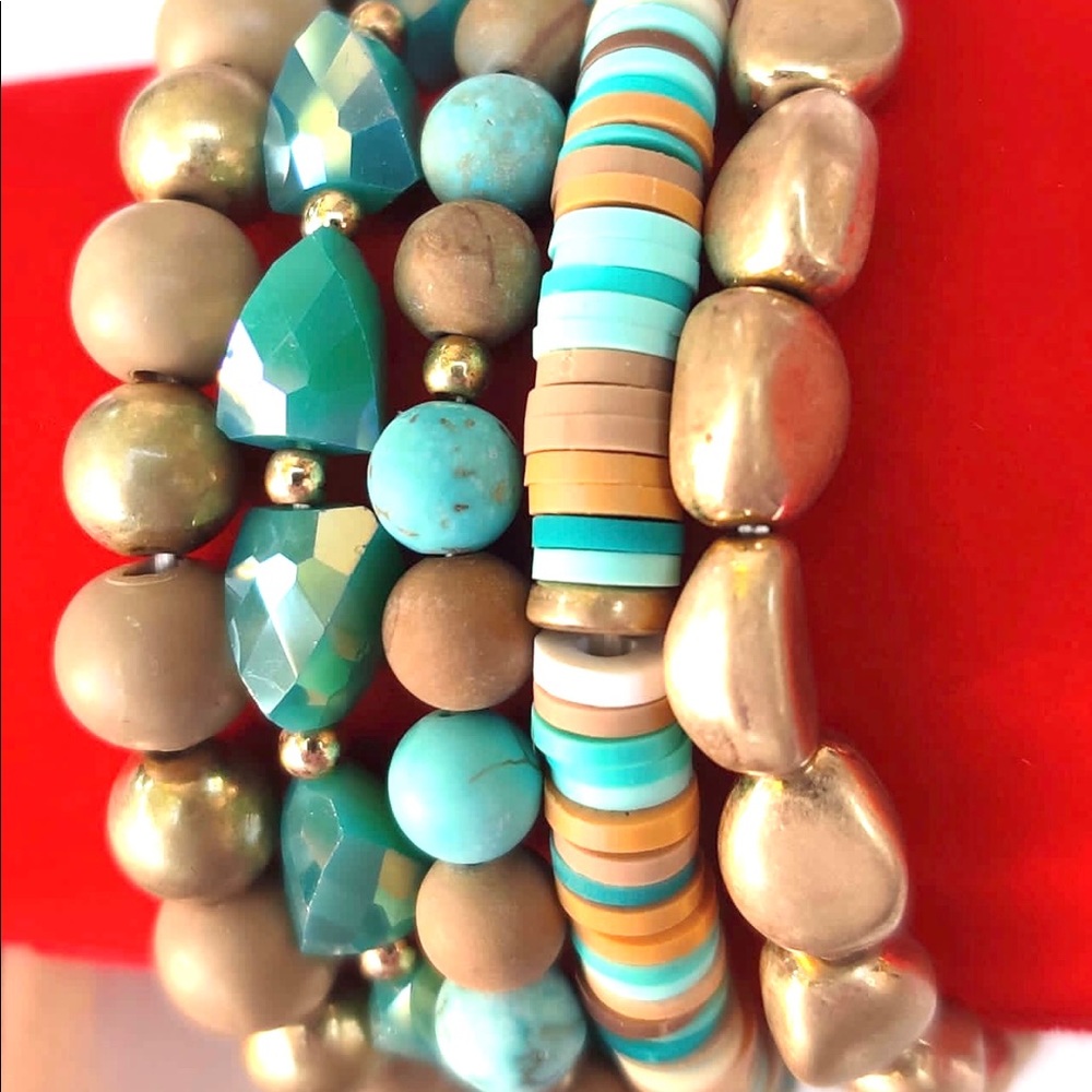 Bracelets - Picture 2 of 10
